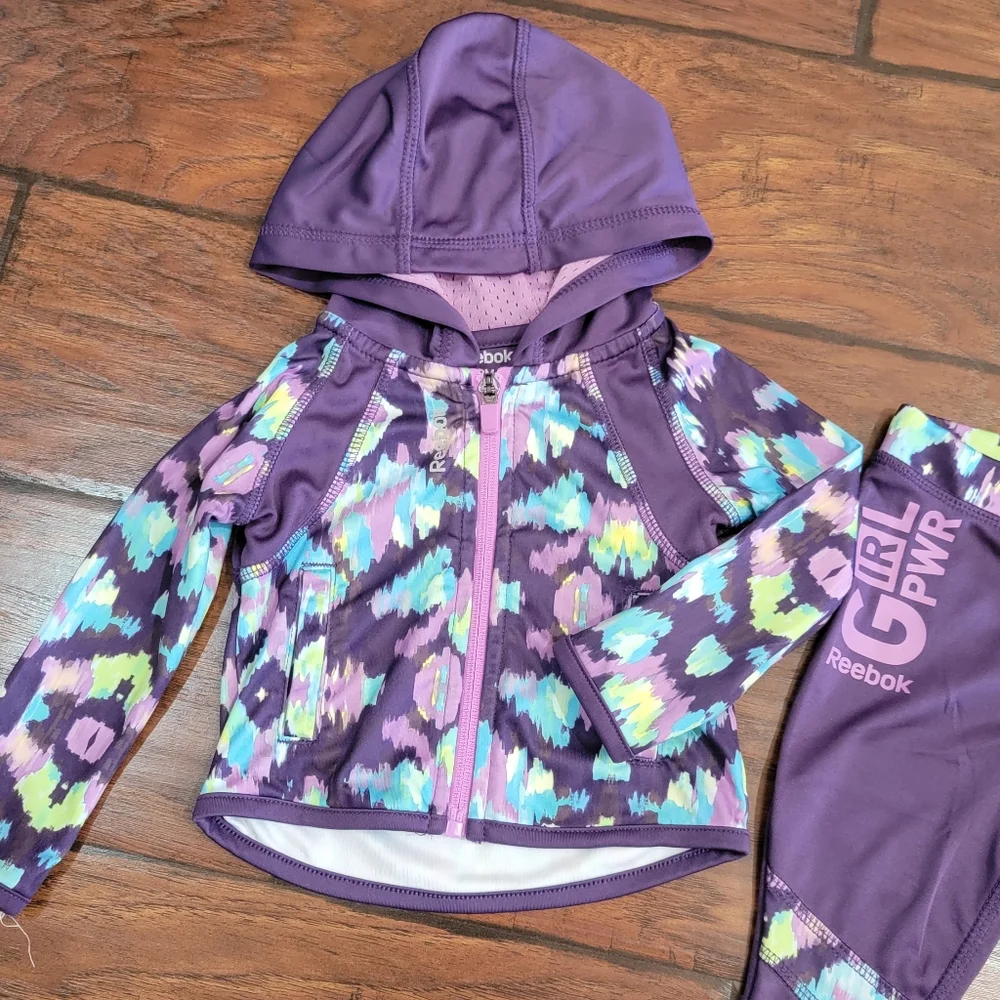 Reebok set - Picture 2 of 9